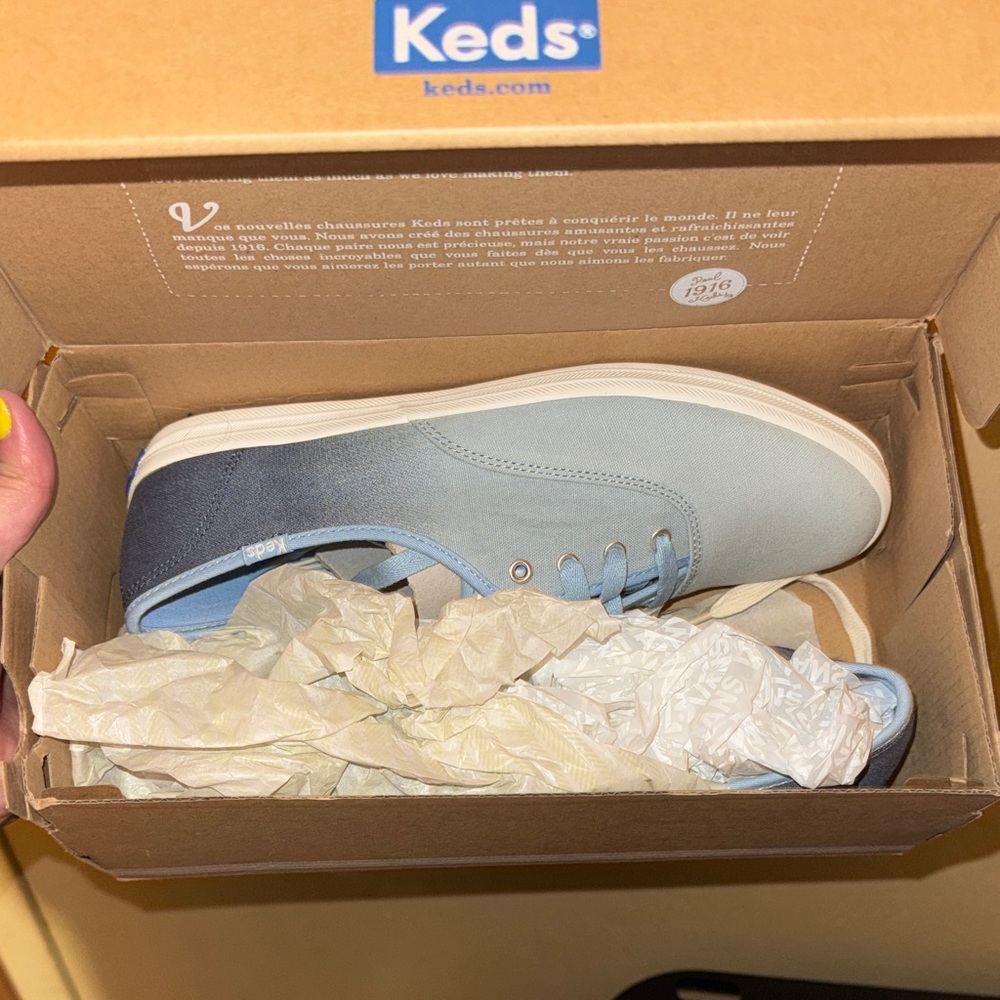Keds Womens Gradient Blue Sneakers